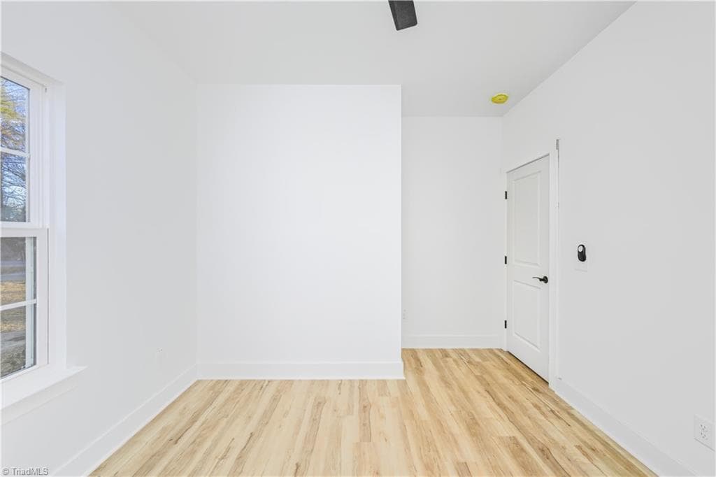 Stick/Site Built at 2116 Arbrook Lane, High Point NC 27265, photo 10 of 14