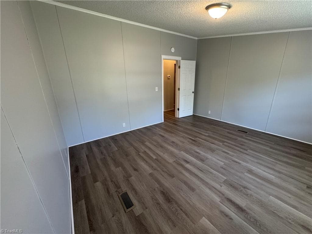 Manufactured Home at 302 Queens Way, Randleman NC 27317, photo 36 of 48