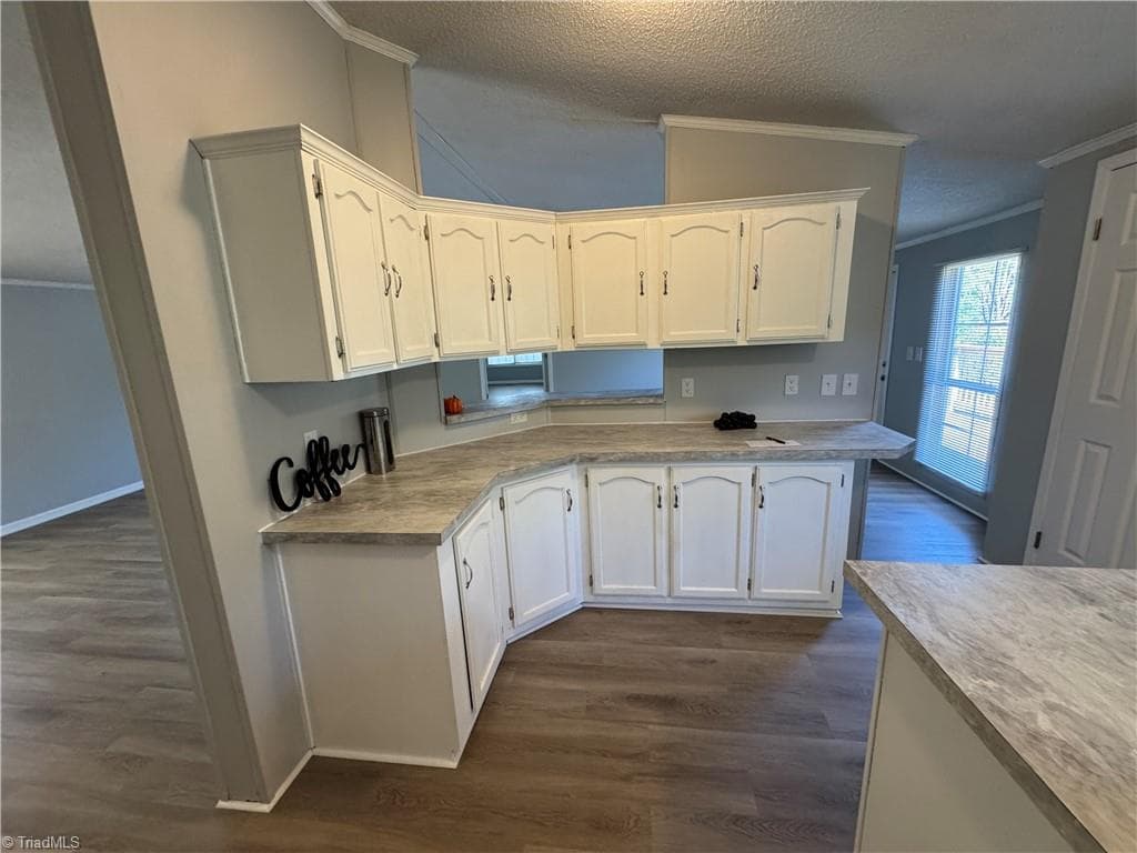 Manufactured Home at 302 Queens Way, Randleman NC 27317, photo 20 of 48