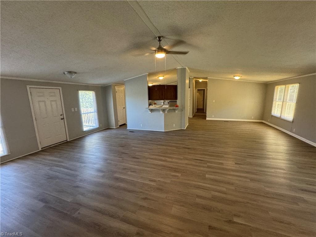 Manufactured Home at 302 Queens Way, Randleman NC 27317, photo 9 of 48