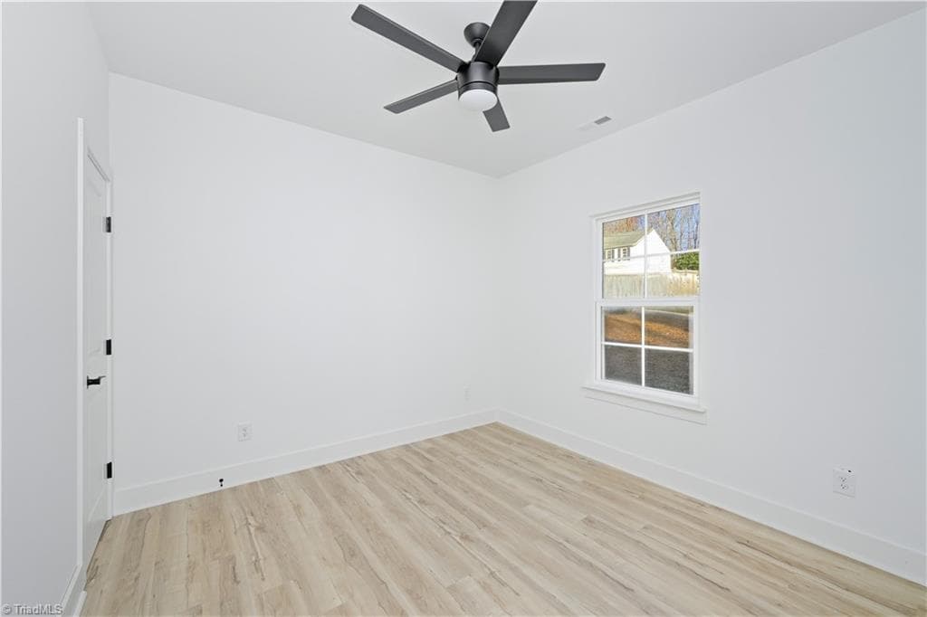 Stick/Site Built at 2118 Arbrook Lane, High Point NC 27265, photo 14 of 16