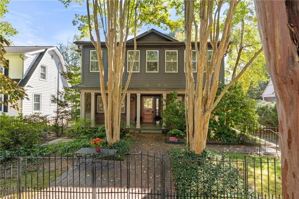 2362 Elizabeth Avenue, Winston-Salem NC 27103