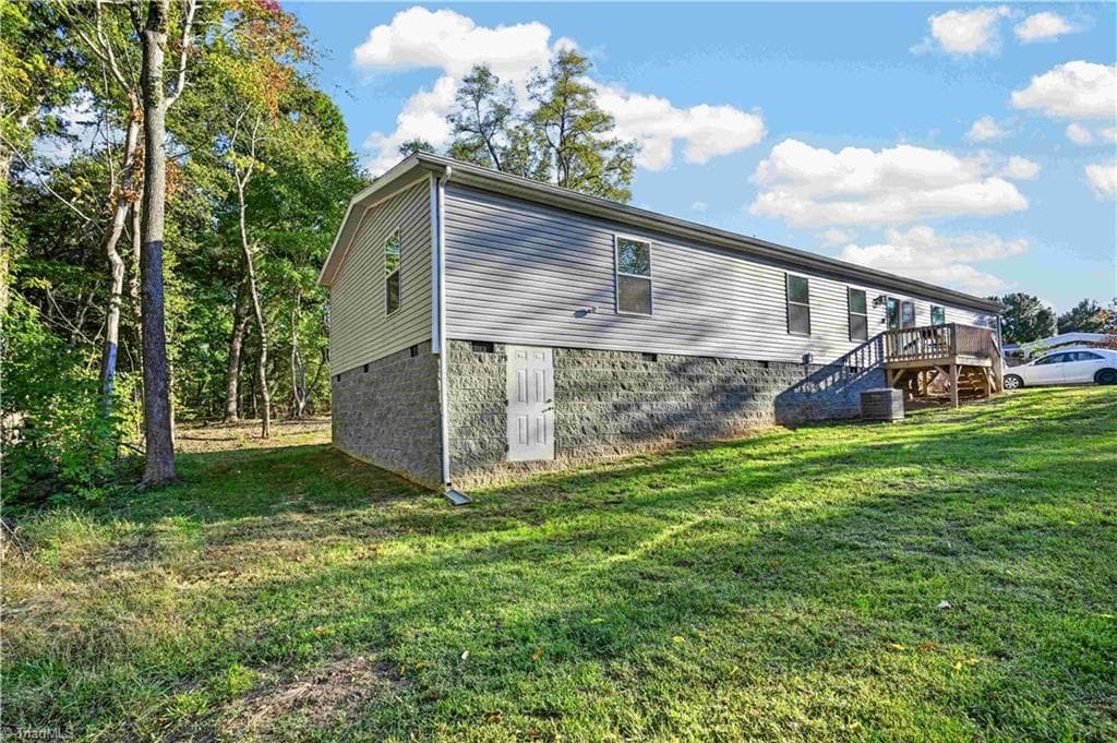 Manufactured Home at 108 green pasture Lane, Ruffin NC 27326, photo 38 of 44