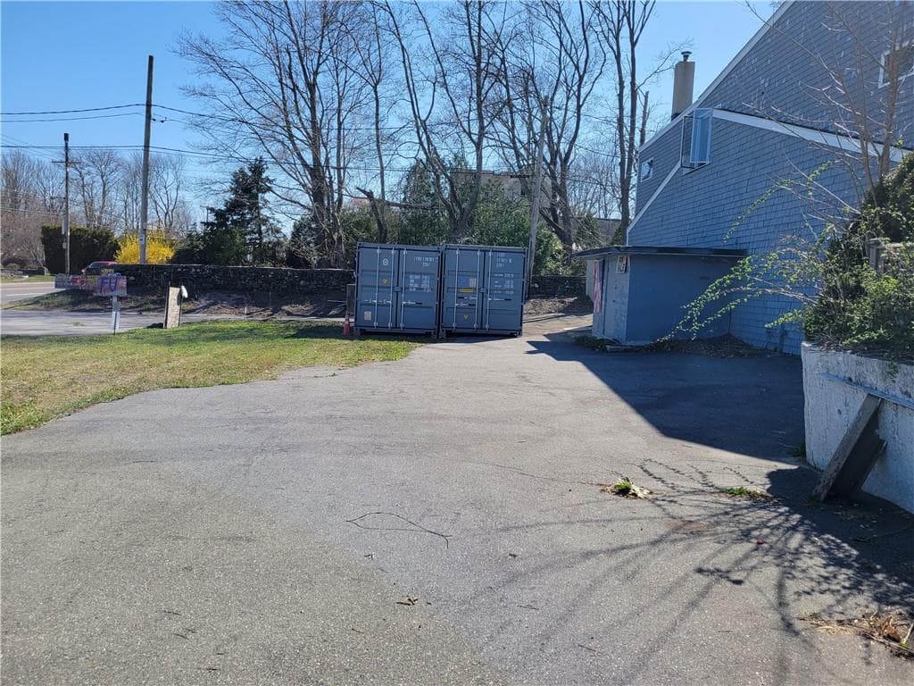 Commercial,Commercial Sale at 1074 East Main Road, Portsmouth, photo 21 of 33