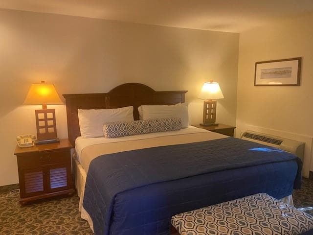 Condominium at 65 RIDGE Road UNIT P37, Newport, photo 13 of 22