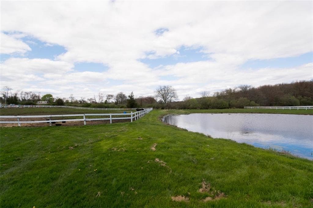 3622 Main Road photo 2