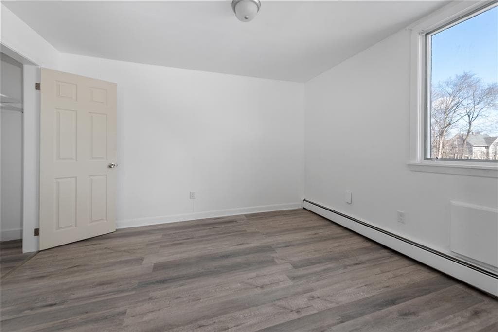 58 Hamlet Avenue photo 39