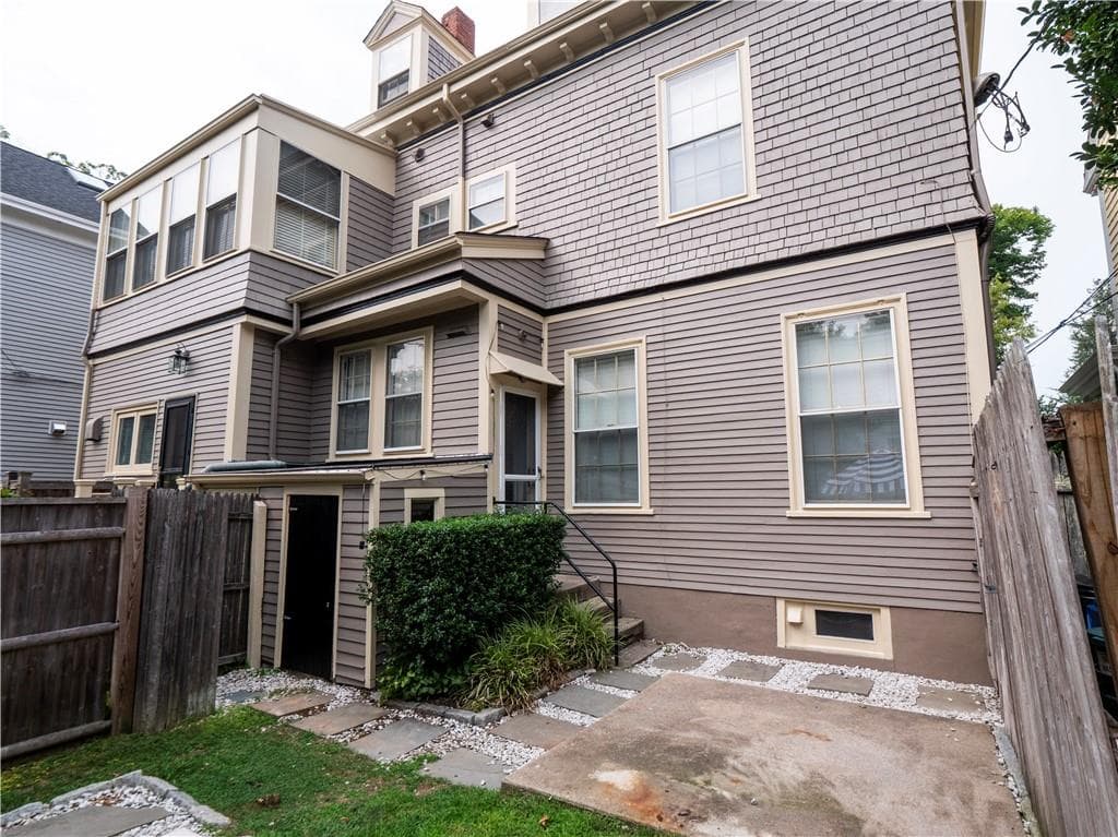1 3 Pell Street photo 45