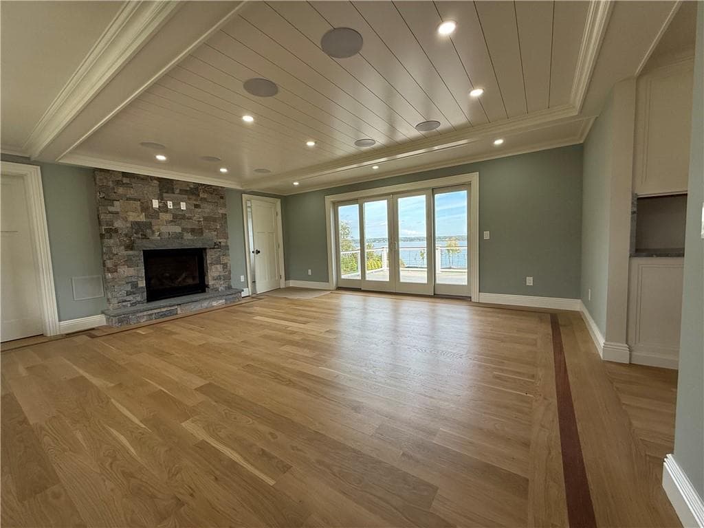 Single Family Residence at 125 Heidi Drive, Portsmouth, photo 17 of 49