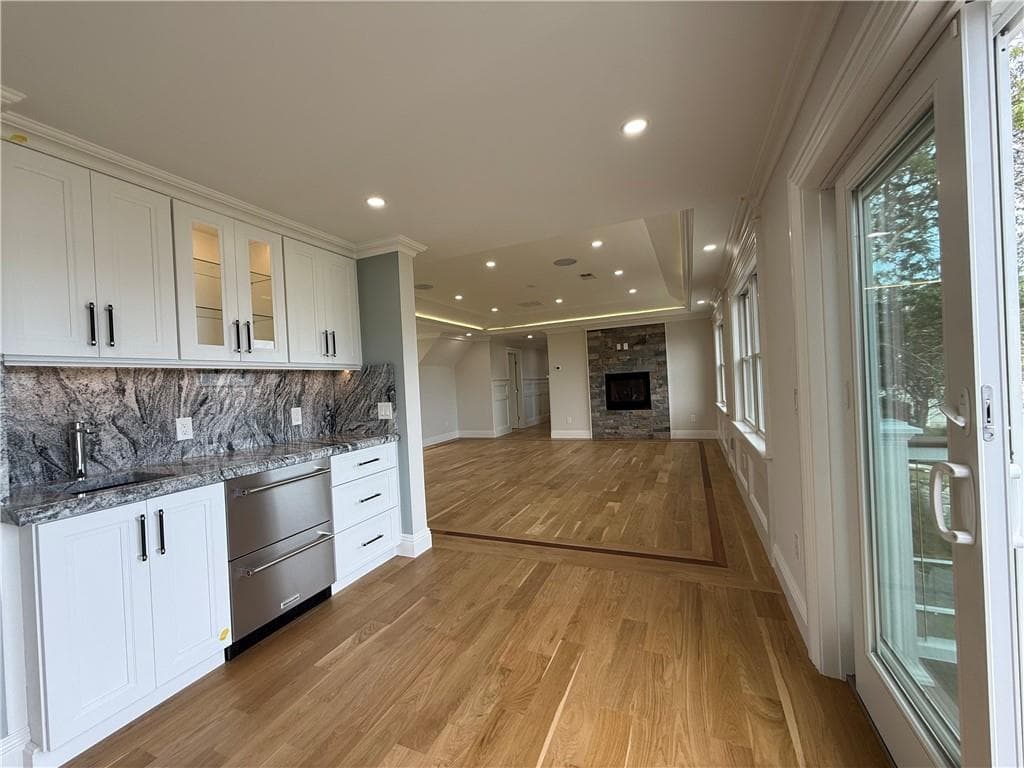 Single Family Residence at 125 Heidi Drive, Portsmouth, photo 24 of 49
