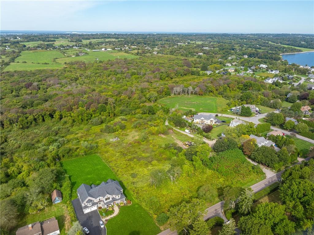 Unimproved Land at 0 Indian Avenue, Portsmouth, photo 6 of 10