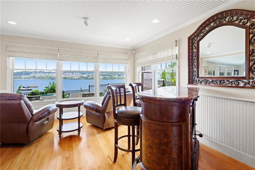 Single Family Residence at 169 Narragansett Boulevard, Portsmouth, photo 31 of 50