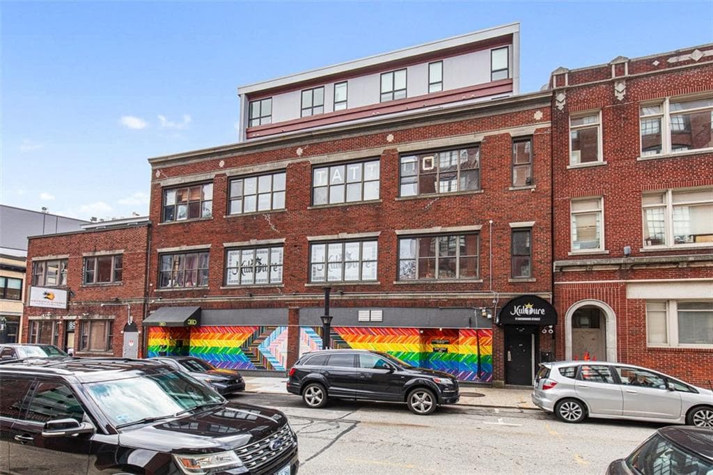 71 Richmond Street photo 3