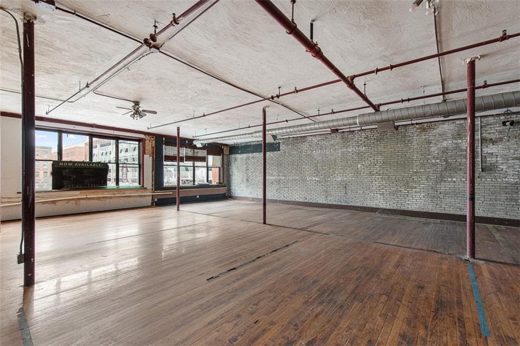 71 Richmond Street photo 24