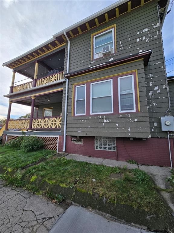 Multi Family at 217 Elmwood Avenue, Providence, photo 22 of 40