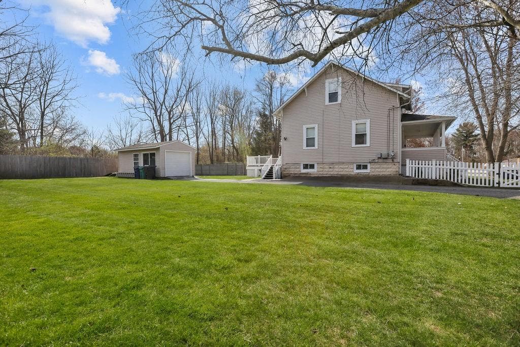 56 Errol Street photo 27