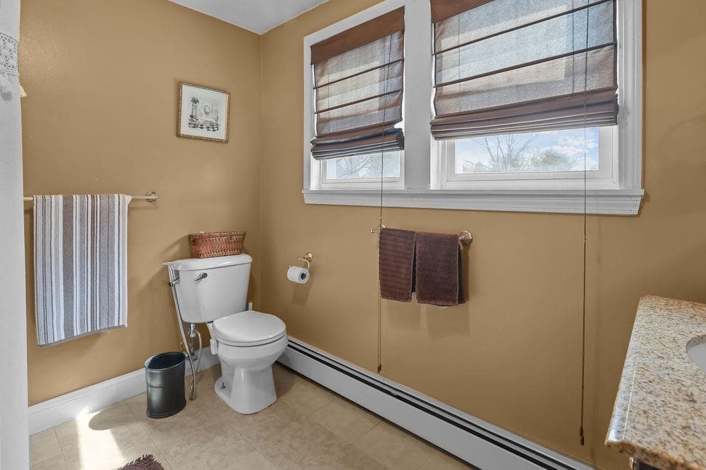56 Errol Street photo 20
