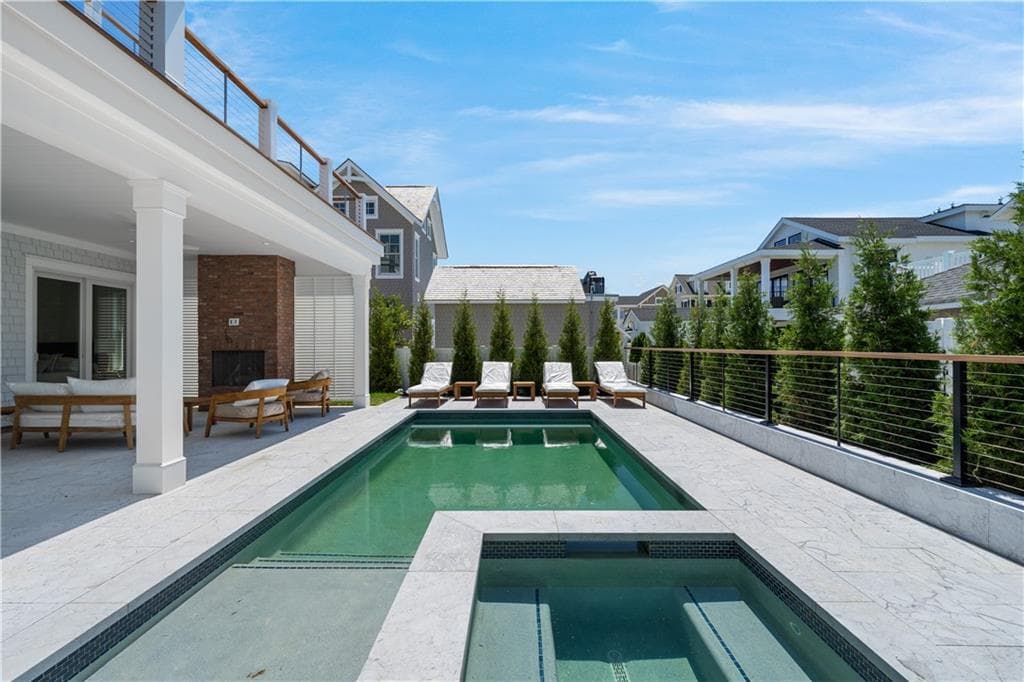 815 Ocean Road photo 2