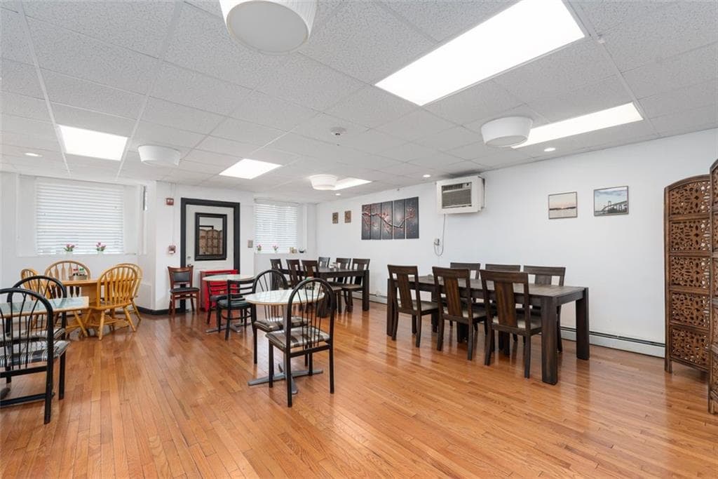 95 Warren Avenue photo 4