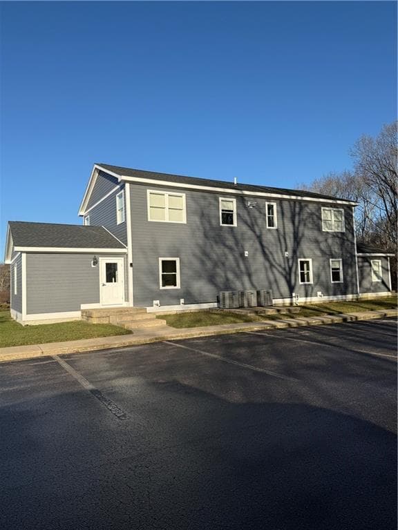 82 92 Airport Road photo 2