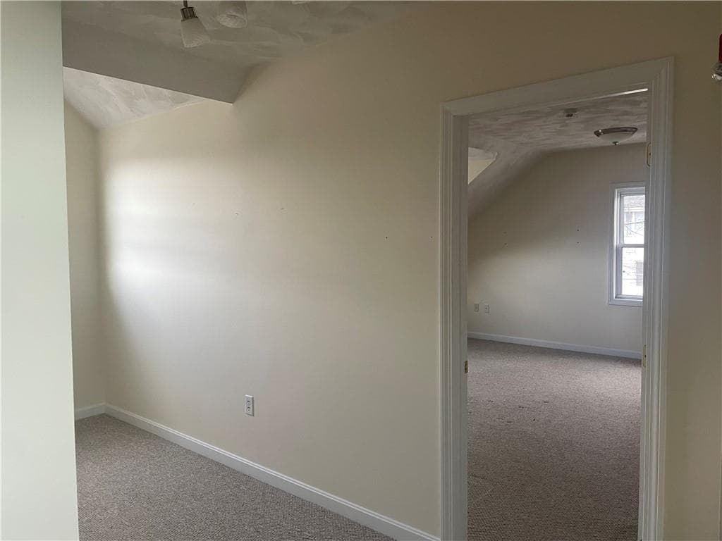 642 Great Road photo 3