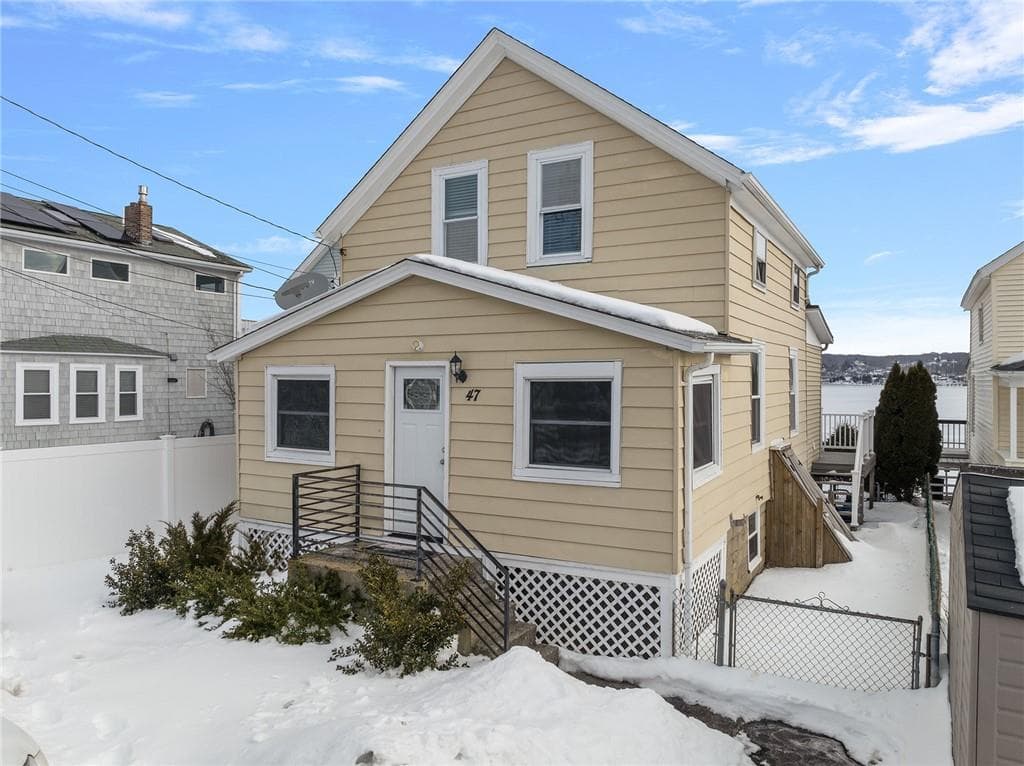 47 Cedar Avenue photo 36