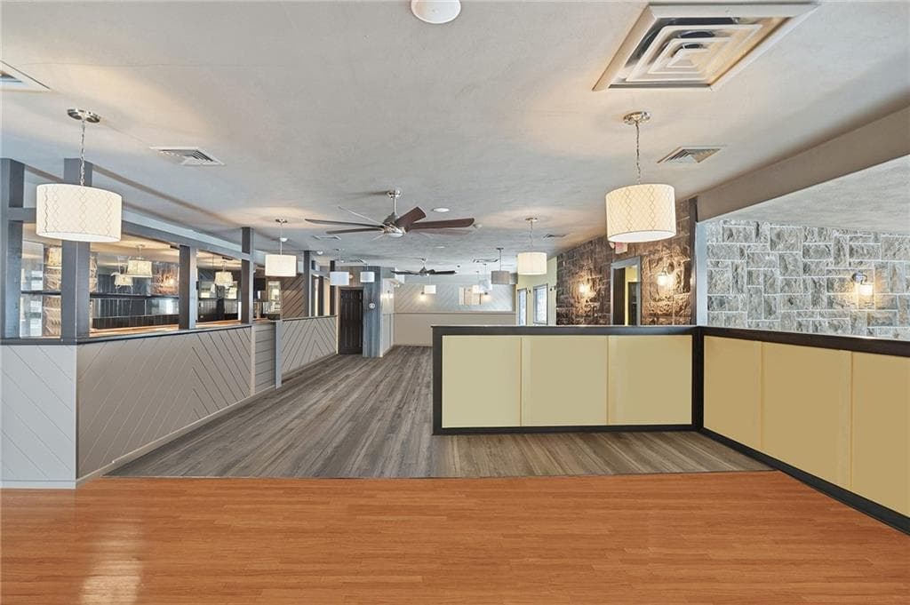 Commercial at 332 Farnum Pike, Smithfield, photo 6 of 43
