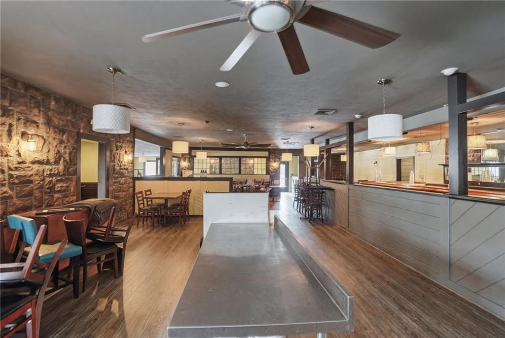 Commercial at 332 Farnum Pike, Smithfield, photo 12 of 43