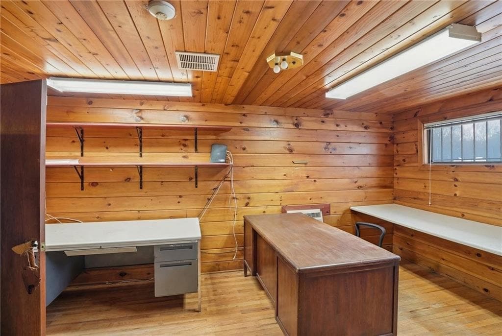 Commercial at 332 Farnum Pike, Smithfield, photo 20 of 43