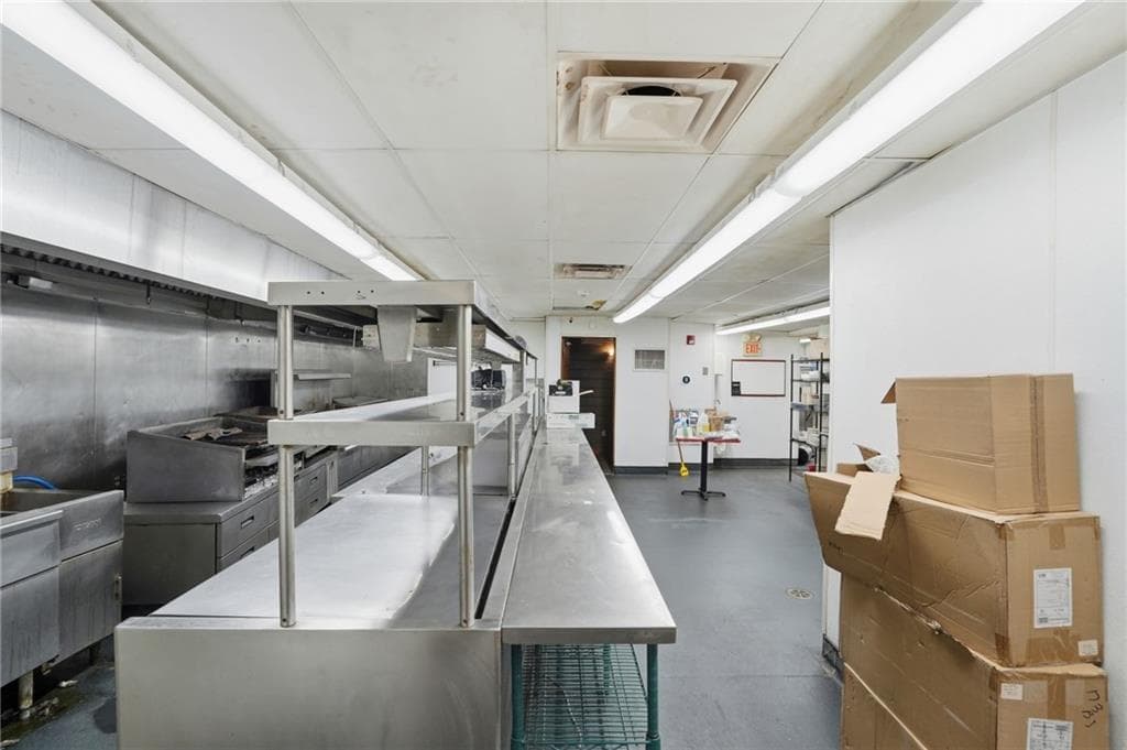 Commercial at 332 Farnum Pike, Smithfield, photo 24 of 43