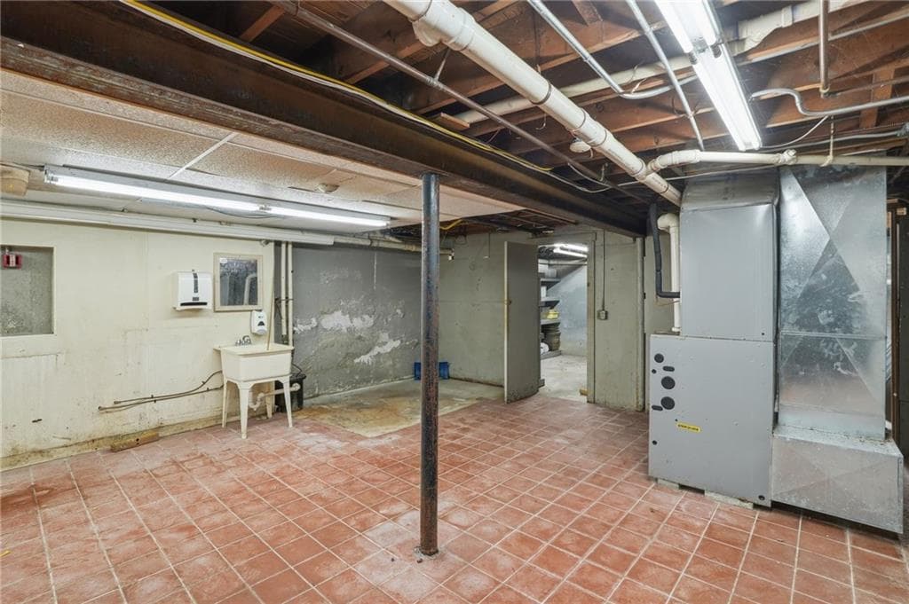 Commercial at 332 Farnum Pike, Smithfield, photo 34 of 43