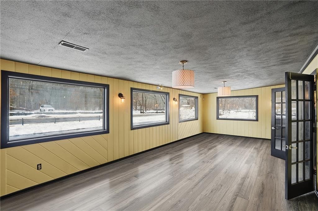 Commercial at 332 Farnum Pike, Smithfield, photo 10 of 43