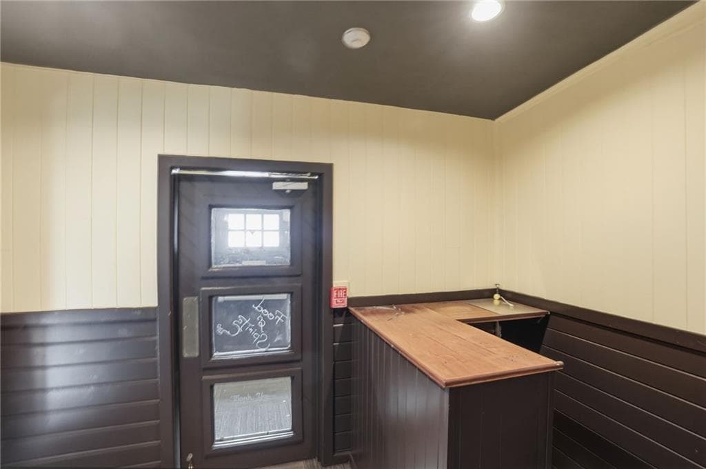 Commercial at 332 Farnum Pike, Smithfield, photo 4 of 43