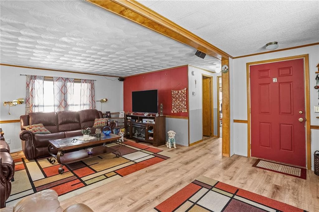 4 Leisure Way photo 22