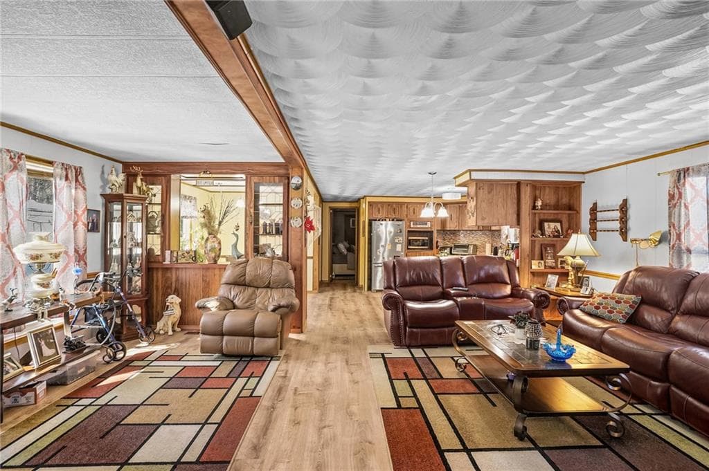 4 Leisure Way photo 19