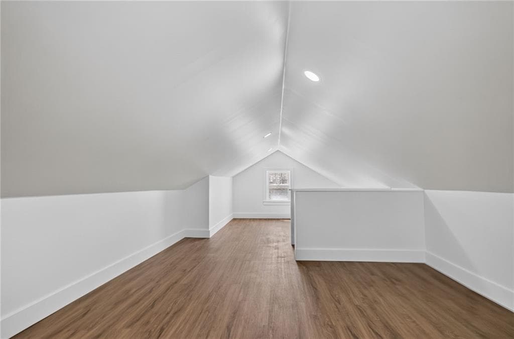 122 Dewey Avenue photo 35