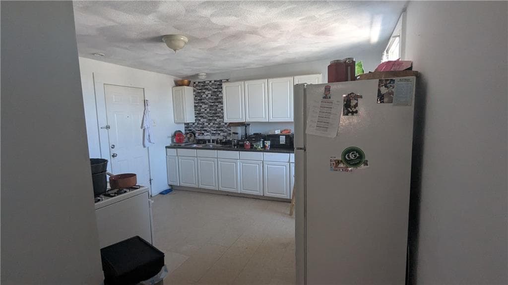 15 17 Emmett Street photo 13