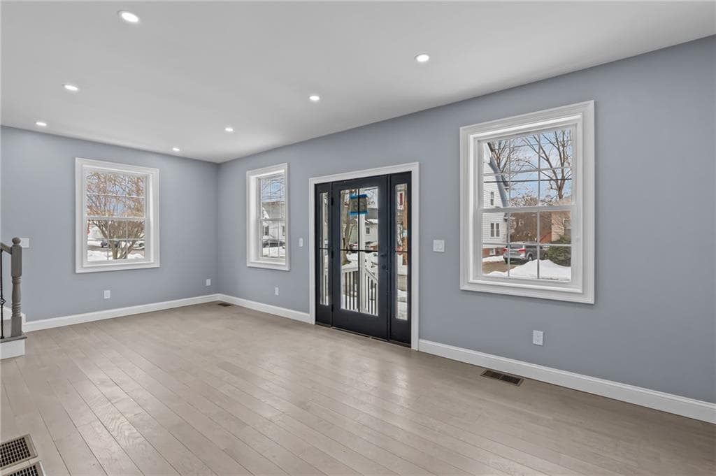 68 Enfield Avenue photo 4
