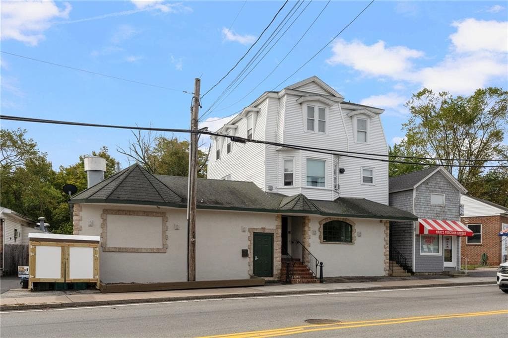 Multi Family at 1152 1154 Main Street, Coventry, photo 3 of 42