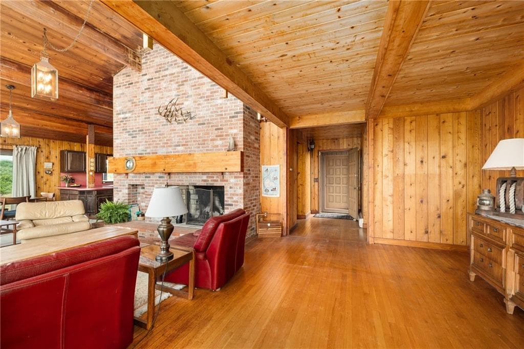 1035 Mohegan Trail photo 18