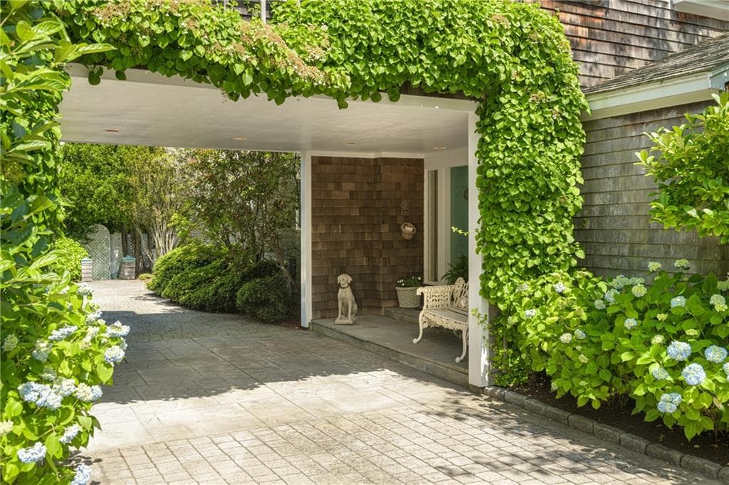 315 Ocean Avenue photo 12