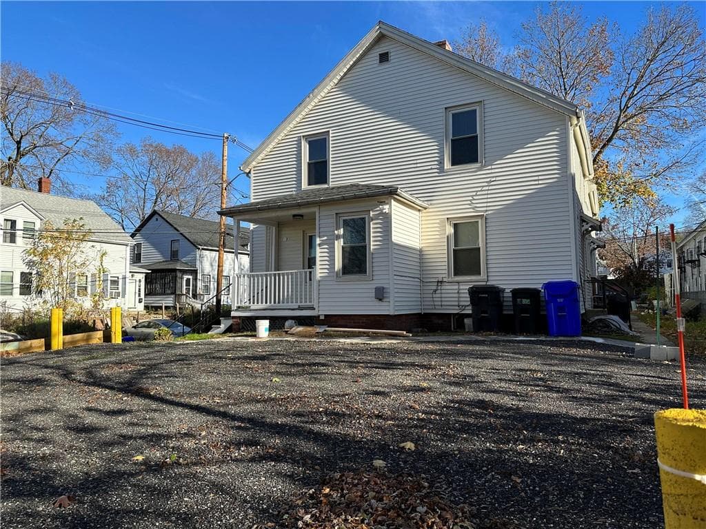 1 2-4 Greystone Avenue