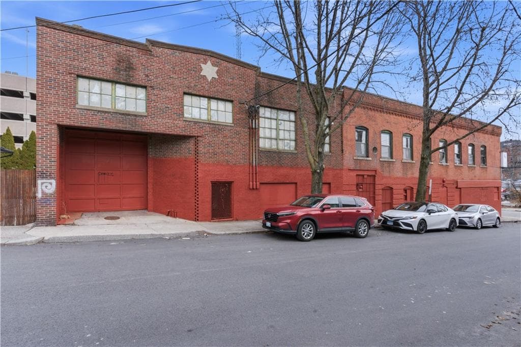 361 West Fountain Street photo 3