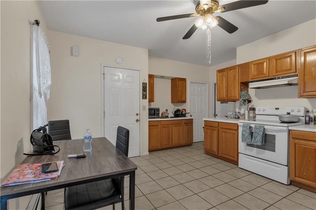 Multi Family at 70 74 Lincoln Avenue, Central Falls, photo 26 of 47