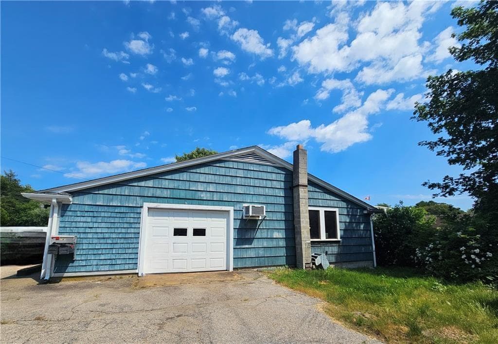 2196 Post Road