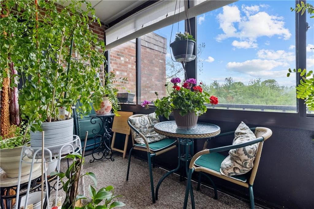 Condominium at 510 Child Street UNIT 105B, Warren, photo 16 of 28