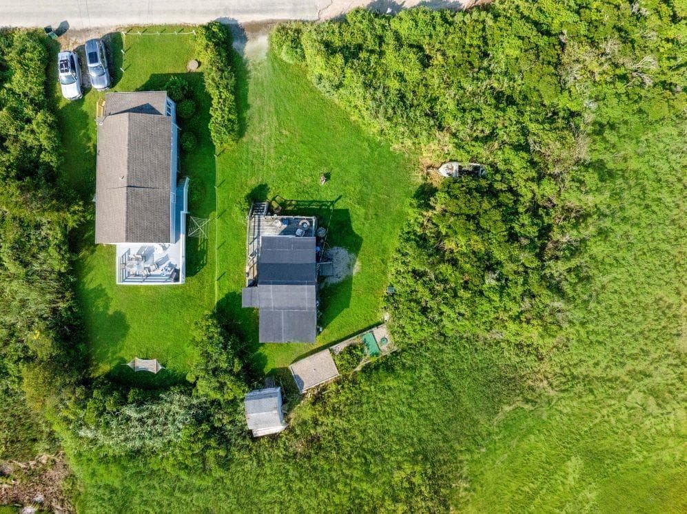 853 W Beach Road photo 12