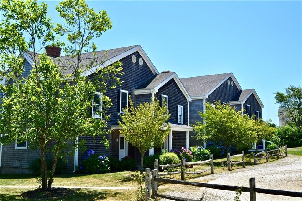 Townhouse,Condominium at 1806 High Street UNIT 3, Block Island, photo 4 of 14