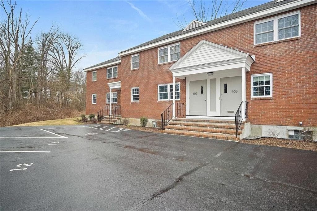 Condominium at 407 Washington Street UNIT 2, Westwood, photo 2 of 23