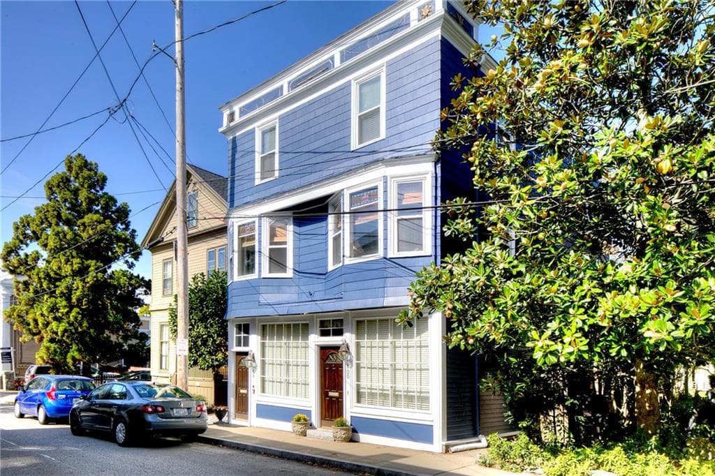 Multi Family at 98 100 John Street, Newport, photo 2 of 33